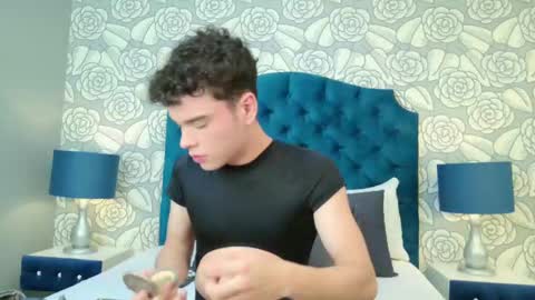 Ethan Leroy online show from October 8, 3:44 am