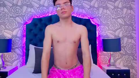 Ethan Leroy online show from October 14, 3:24 am