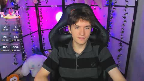 Snapshot of ethansinful chatting on September 26, 6:00 am Ethan online show from September 26, 6:00 am
