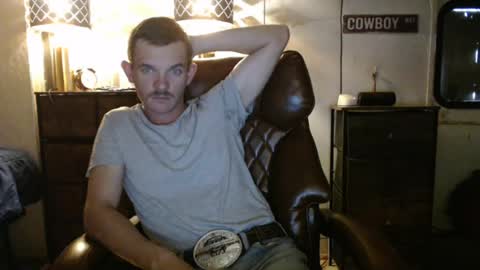 ethansteelexxx2 online show from July 22, 1:41 am
