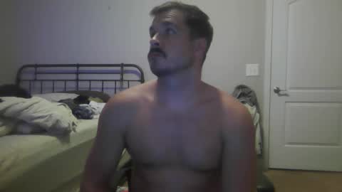 Snapshot of etim33 chatting on October 22, 2:04 am etim33 online show from October 22, 2:04 am