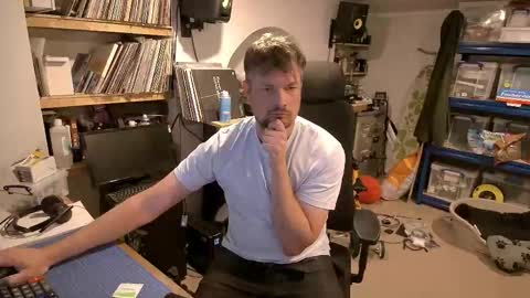 Snapshot of evgeniik chatting on September 13, 11:39 pm evgeniik online show from September 13, 11:39 pm
