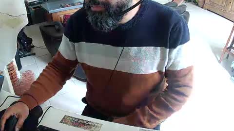 Snapshot of exibdevil chatting on February 17, 11:44 am Gio online show from February 17, 11:44 am