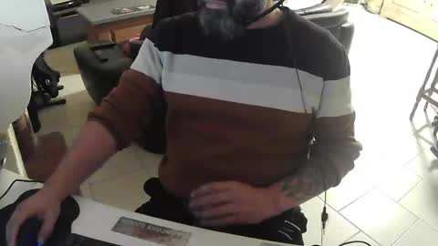 Snapshot of exibdevil chatting on February 17, 10:14 pm Gio online show from February 17, 10:14 pm