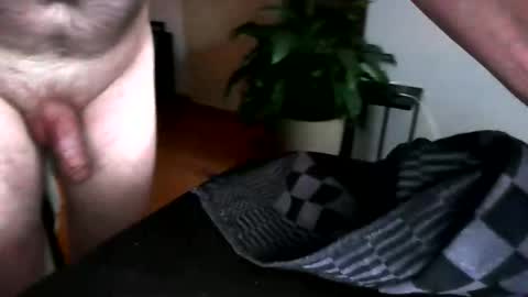 exibist online show from April 4, 6:54 am