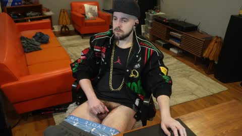 Snapshot of exjockstud chatting on February 9, 1:01 am exjockstud online show from February 9, 1:01 am
