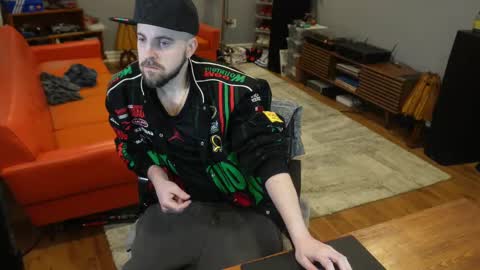 Snapshot of exjockstud chatting on February 10, 12:41 am exjockstud online show from February 10, 12:41 am