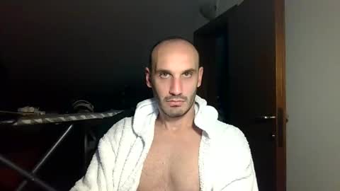 Snapshot of extr0 chatting on March 7, 8:33 pm Extro online show from March 7, 8:33 pm