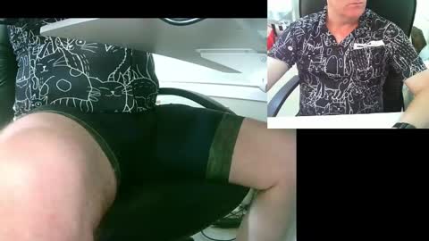 Snapshot of ezondi1 chatting on February 14, 6:45 am EZONDI online show from February 14, 6:45 am