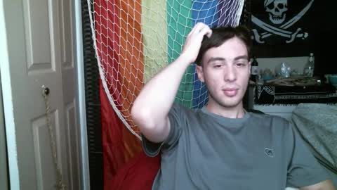 Ezra Naamah online show from October 15, 1:52 pm