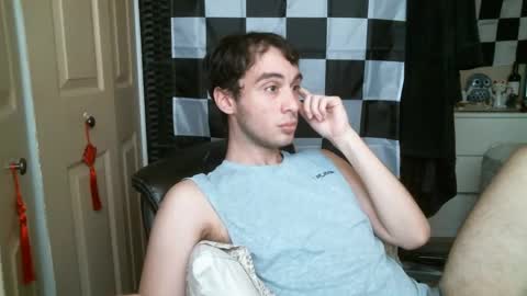 Ezra Naamah online show from February 19, 5:38 pm