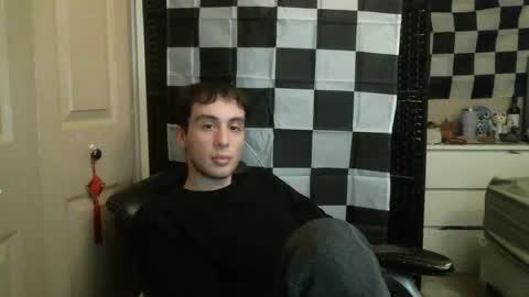 Ezra Naamah online show from January 8, 2:03 am