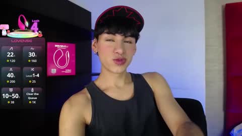 Snapshot of ezra_storm chatting on September 23, 5:18 am Juan online show from September 23, 5:18 am