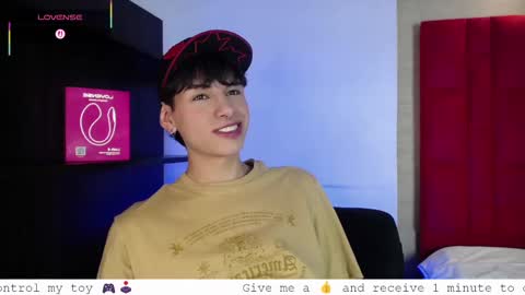 Snapshot of ezra_storm chatting on September 25, 5:50 am Juan online show from September 25, 5:50 am