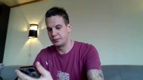 Snapshot of fack69ogsazzy69 chatting on February 4, 11:05 am Dennis online show from February 4, 11:05 am