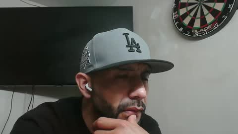 Mark online show from March 4, 5:34 pm