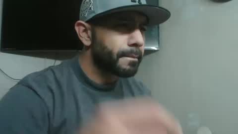 Mark online show from December 8, 5:18 am