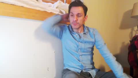 Snapshot of fanfriction chatting on January 8, 7:03 pm Fan Friction online show from January 8, 7:03 pm