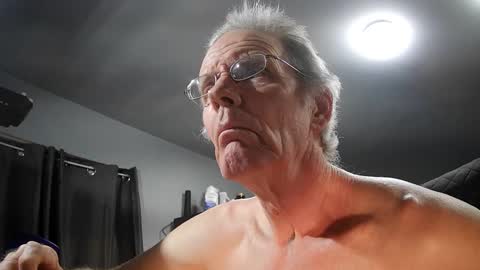 fantasyresort online show from January 18, 4:19 am