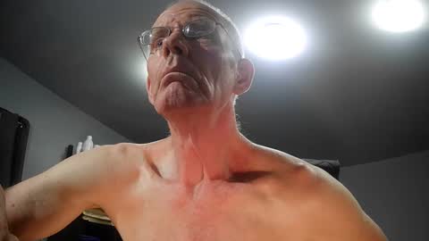 fantasyresort online show from September 22, 3:17 am