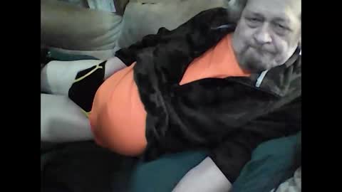 HoneyCumJuice4U online show from April 19, 2:55 am