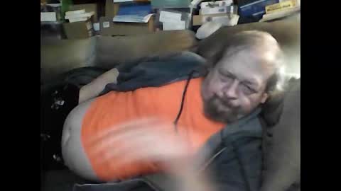 HoneyCumJuice4U online show from October 9, 5:01 am