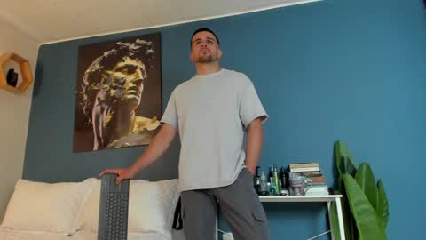 M A T  T E O online show from December 15, 8:15 pm