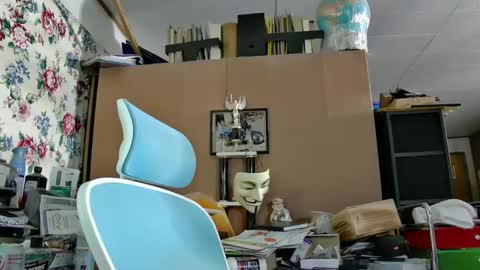 Snapshot of fatfreddythecat chatting on December 12, 5:31 am Fred. online show from December 12, 5:31 am