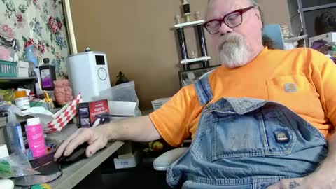 Snapshot of fatfreddythecat chatting on March 1, 9:48 pm Fred. online show from March 1, 9:48 pm