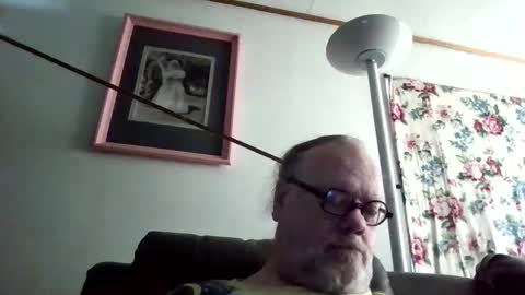 Snapshot of fatfreddythecat chatting on December 20, 6:02 pm Fred. online show from December 20, 6:02 pm