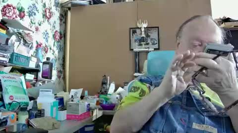 Snapshot of fatfreddythecat chatting on December 18, 7:30 pm Fred. online show from December 18, 7:30 pm