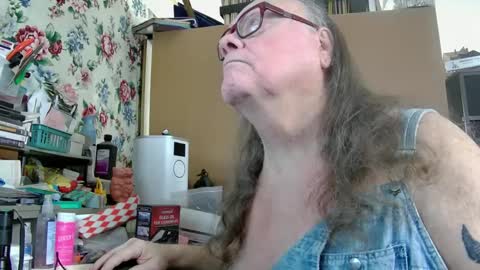 Snapshot of fatfreddythecat chatting on March 10, 6:34 pm Fred. online show from March 10, 6:34 pm