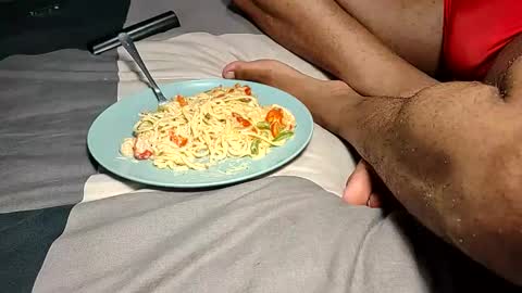 feetofmau online show from October 27, 5:21 am