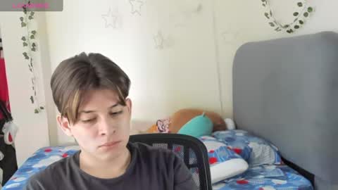 Snapshot of felix_leex chatting on October 8, 7:07 pm Felix leex online show from October 8, 7:07 pm