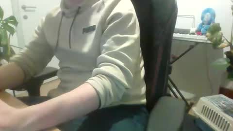 Snapshot of fem_alice_louis_dom chatting on October 14, 7:21 pm fem_alice_louis_dom online show from October 14, 7:21 pm