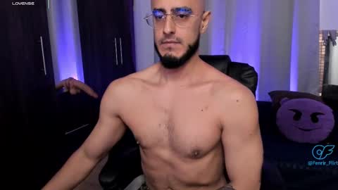 Snapshot of fenrir_flirt chatting on September 13, 12:17 pm Fenrir Flirt online show from September 13, 12:17 pm