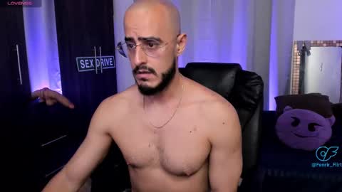 Snapshot of fenrir_flirt chatting on September 11, 1:26 am Fenrir Flirt online show from September 11, 1:26 am