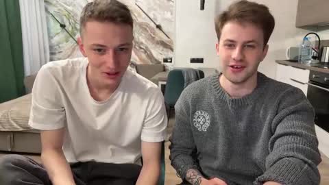 ferminlune online show from April 4, 7:05 am