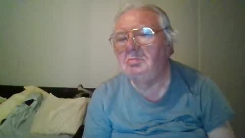 Snapshot of fewxtrapounds985 chatting on March 12, 11:53 am fewxtrapounds985 online show from March 12, 11:53 am