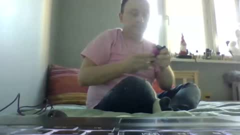 Snapshot of filipek757 chatting on February 16, 2:32 pm filipek757 online show from February 16, 2:32 pm