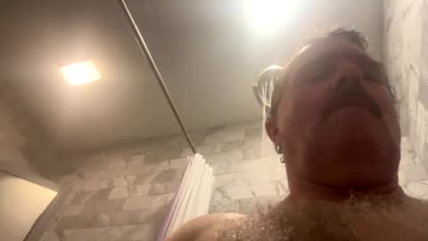 Snapshot of findmeyou68476332 chatting on December 17, 9:39 am findmeyou68476332 online show from December 17, 9:39 am