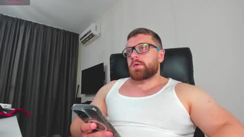 FindomGuyXXX online show from February 4, 7:20 pm