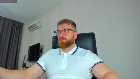 FindomGuyXXX online show from March 22, 12:10 pm