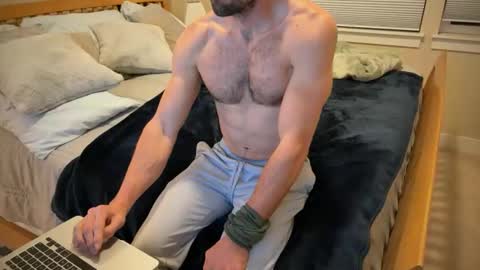 fitfunweird online show from December 3, 1:33 am