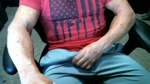 fitguy40 online show from June 29, 4:07 am