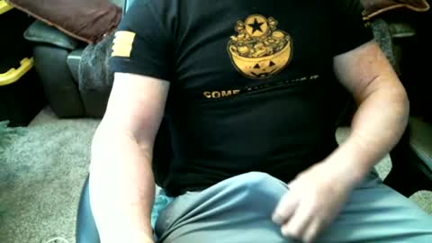 fitguy40 online show from January 6, 8:07 pm