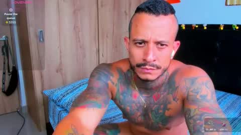 Elias Valencia online show from October 9, 7:30 pm