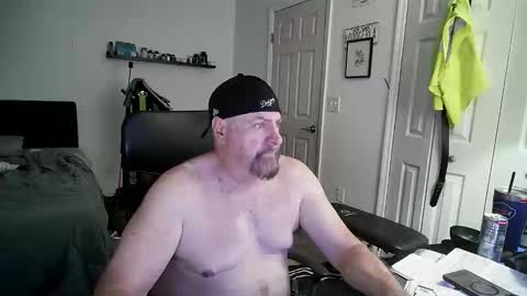 Snapshot of flaguy3233 chatting on February 9, 8:45 pm Florida guy online show from February 9, 8:45 pm