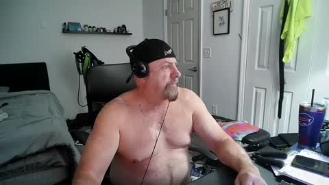 Snapshot of flaguy3233 chatting on February 14, 4:15 am Florida guy online show from February 14, 4:15 am