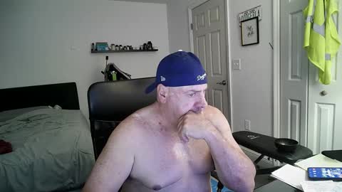Snapshot of flaguy3233 chatting on February 11, 8:42 pm Florida guy online show from February 11, 8:42 pm